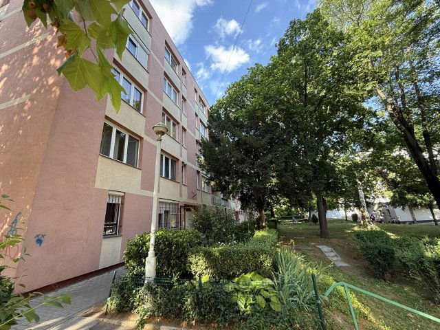 Eladó téglalakás, Tatabányán 31.9 M Ft, 1+1 szobás