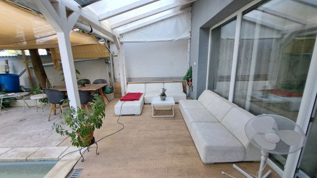 Eladó ikerház, Nyíregyházán 79.9 M Ft, 5 szobás