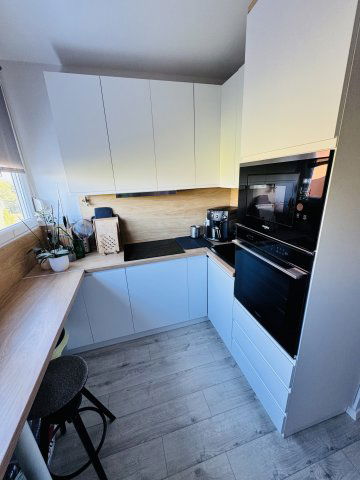 Eladó panellakás, Vácon 62.9 M Ft, 2 szobás