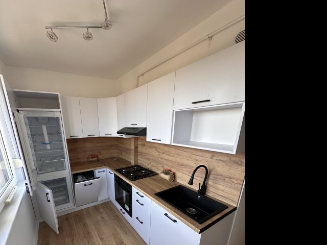 Eladó panellakás, Nyíregyházán 45.9 M Ft, 3 szobás