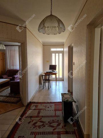 Eladó családi ház, Mórahalmon 68.99 M Ft, 4 szobás