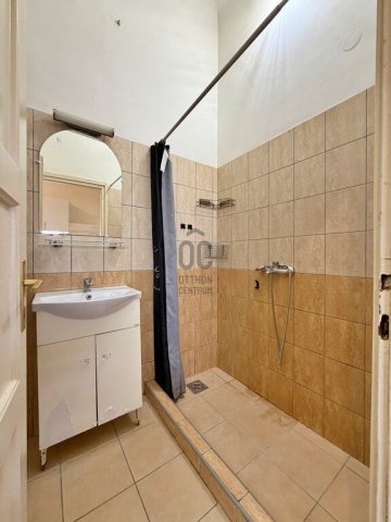 Eladó téglalakás, Budapesten, VIII. kerületben 42.9 M Ft