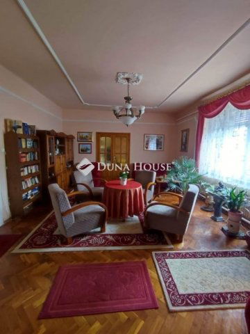 Eladó családi ház, Csongrádon 49 M Ft, 5 szobás
