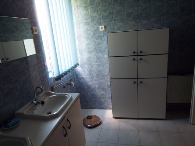 Eladó családi ház, Révfülöpön 240 M Ft, 5 szobás
