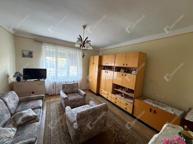 Eladó családi ház, Töltéstaván 36.9 M Ft, 2 szobás