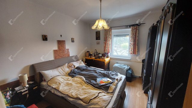 Eladó családi ház, Környén 51.99 M Ft, 3 szobás