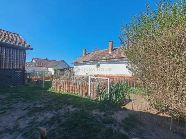 Eladó családi ház, Tiszafüreden 33.5 M Ft, 3 szobás