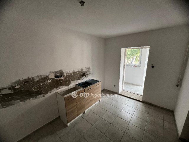 Eladó családi ház, Szihalmon 14.9 M Ft, 2 szobás