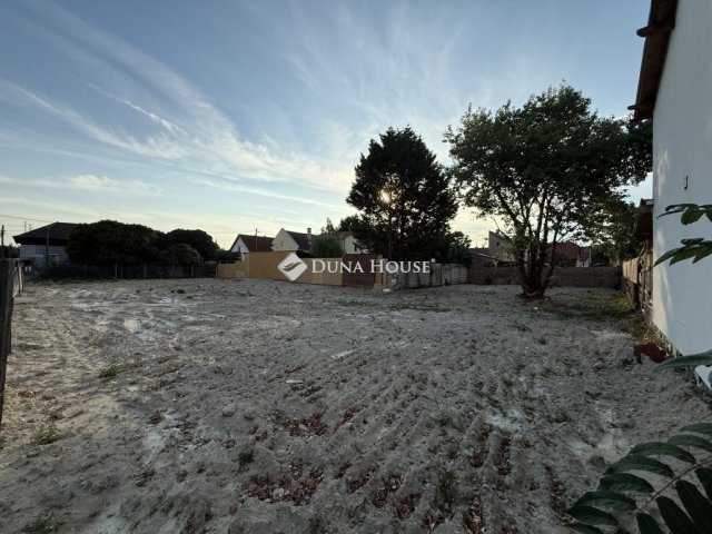 Eladó telek, Budapesten, XIX. kerületben 63.9 M Ft