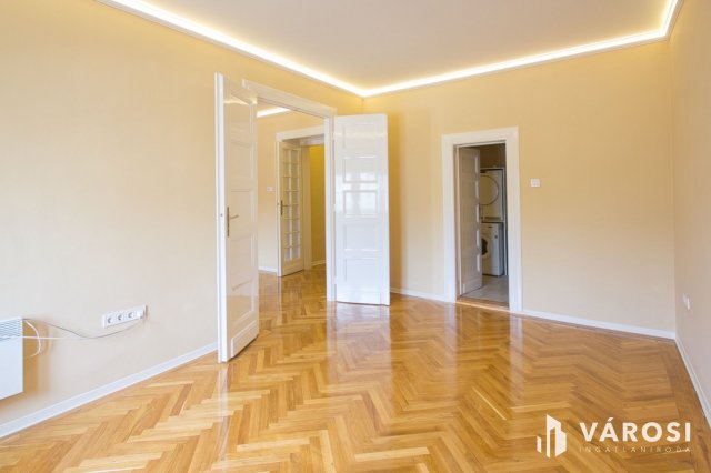 Eladó téglalakás, Békéscsabán 61.9 M Ft, 2+1 szobás