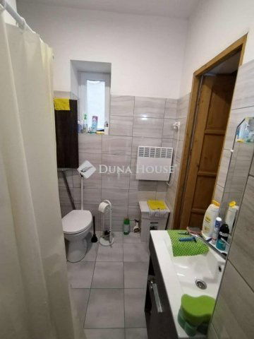 Eladó téglalakás, Óbarokon 25.9 M Ft, 1 szobás