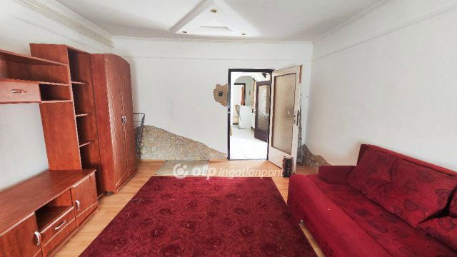 Eladó családi ház, Devecseren 19.9 M Ft, 2 szobás