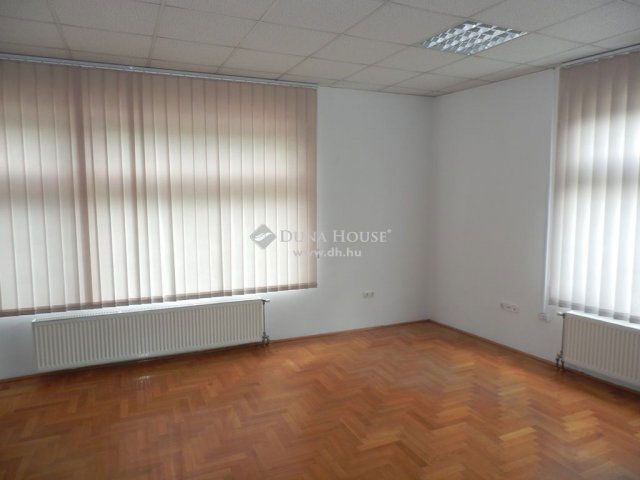 Eladó iroda, Budapesten, XI. kerületben 170.17 M Ft