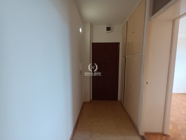 Kiadó panellakás, albérlet, Ózdon 70 E Ft / hó, 2 szobás