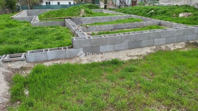 Eladó családi ház, Érden 110 M Ft, 4 szobás