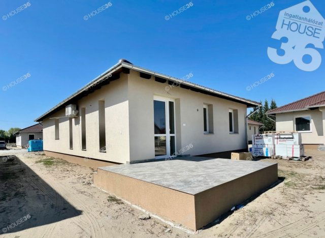 Eladó családi ház, Kecskeméten 89.9 M Ft, 4 szobás
