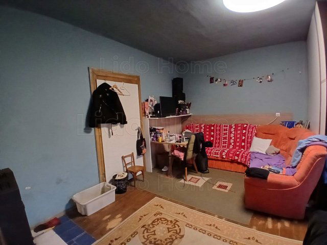 Eladó családi ház, Kajárpécen 33.9 M Ft, 4 szobás