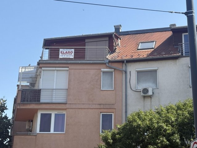 Eladó téglalakás, Hódmezővásárhelyen 57 M Ft, 1+1 szobás