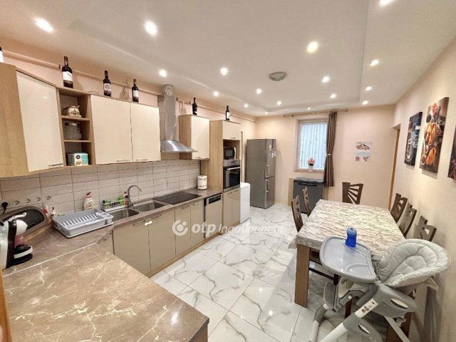 Eladó téglalakás, Pakson 59.9 M Ft, 2 szobás