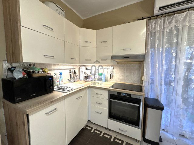 Eladó téglalakás, Budapesten, XIV. kerületben 82.5 M Ft