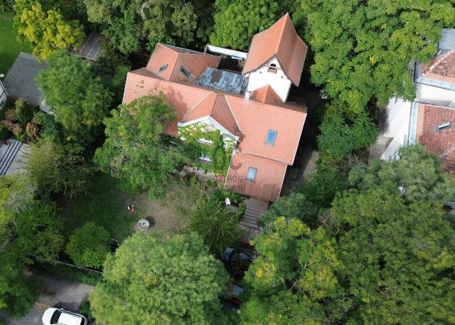 Eladó családi ház, Budapesten, II. kerületben 590 M Ft, 9 szobás