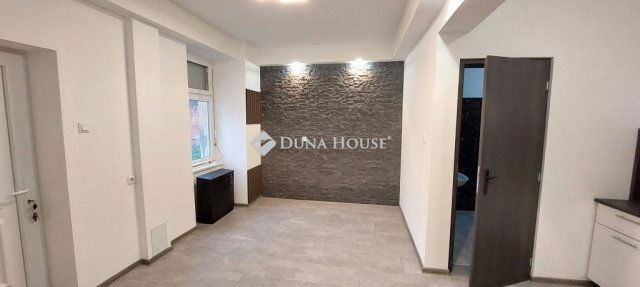 Eladó téglalakás, Szombathelyen 36.9 M Ft, 2 szobás