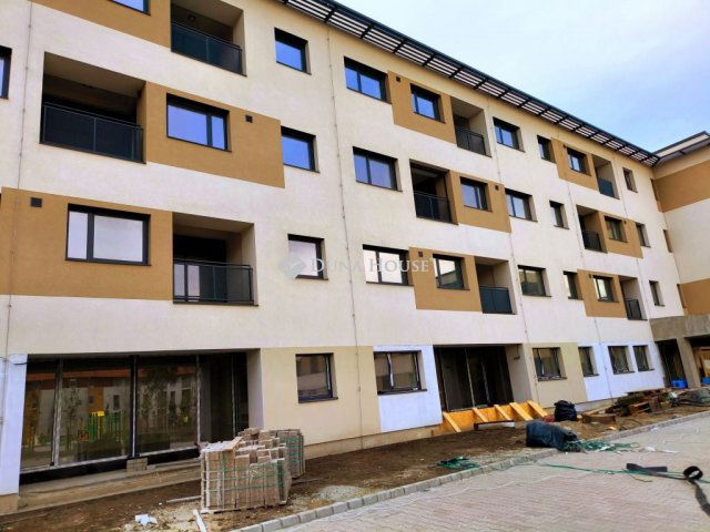 Eladó téglalakás, Budapesten, IV. kerületben, Ezred utcában