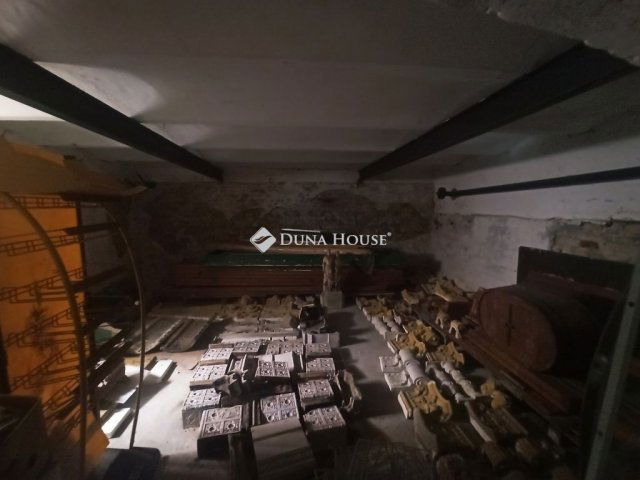 Eladó ipari ingatlan, Szegeden 15 M Ft / költözzbe.hu