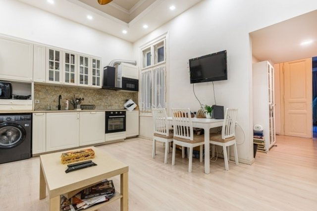 Eladó téglalakás, Budapesten, VIII. kerületben 79.9 M Ft