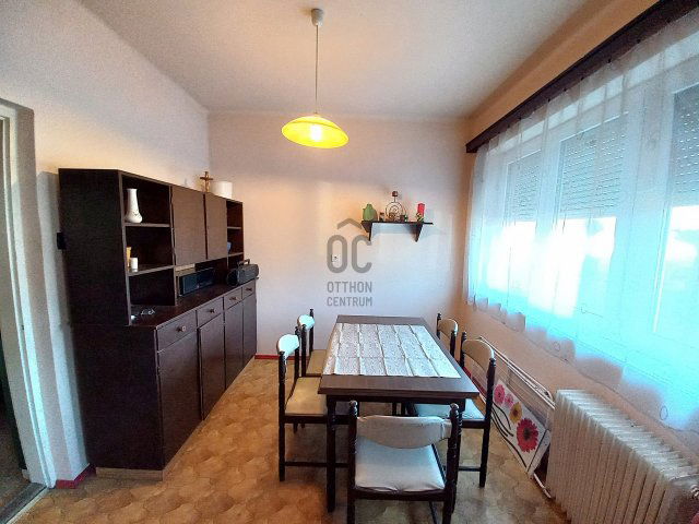 Eladó sorház, Hajdúböszörményen 65 M Ft, 3 szobás