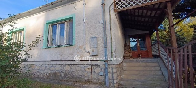 Eladó ikerház, Csatkán 25 M Ft, 3 szobás / költözzbe.hu