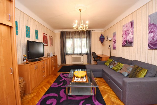 Kiadó téglalakás, albérlet, Debrecenben 270 E Ft / hó, 3 szobás