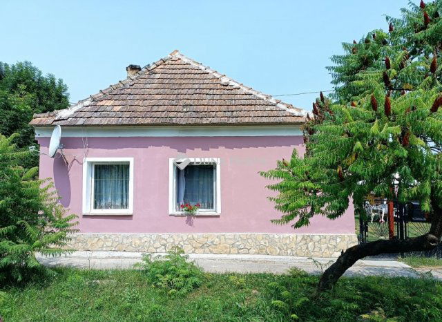 Eladó családi ház, Lovászpatonán 14.5 M Ft, 2+2 szobás