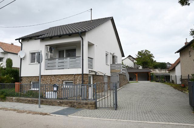 Eladó családi ház, Tihanyban 149 M Ft, 3 szobás