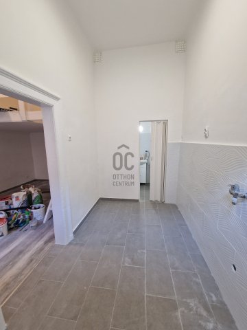 Eladó téglalakás, Budapesten, VIII. kerületben 43 M Ft, 1 szobás