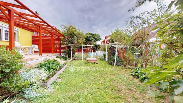 Eladó családi ház, Miskolcon 67.5 M Ft, 4+1 szobás