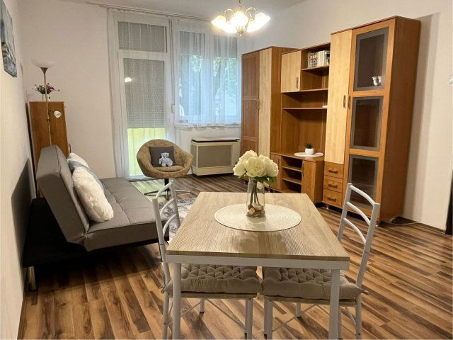 Kiadó téglalakás, albérlet, Debrecenben 170 E Ft / hó, 3 szobás