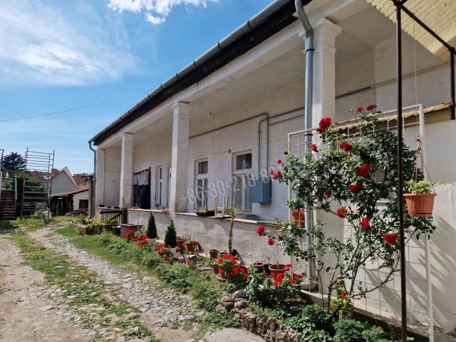 Eladó téglalakás, Egerben, Servita utcában 49.9 M Ft, 2 szobás