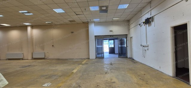 Kiadó üzlethelyiség, Győrött 593 E Ft / hó, 5 szobás