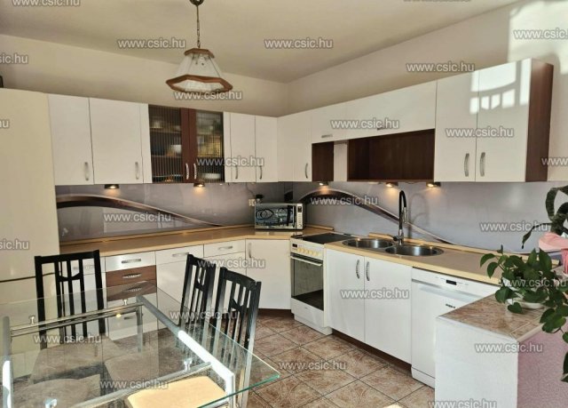 Eladó ikerház, Dunakeszin 144.9 M Ft, 5 szobás