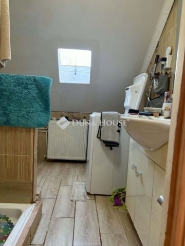 Eladó családi ház, Budapesten, XVIII. kerületben 89.9 M Ft