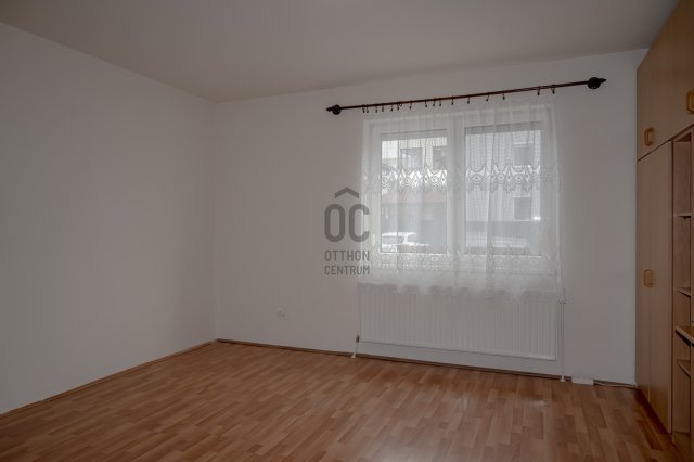Eladó téglalakás, Nyíregyházán 34 M Ft, 1 szobás