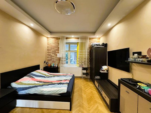 Eladó téglalakás, Budapesten, III. kerületben 62.9 M Ft