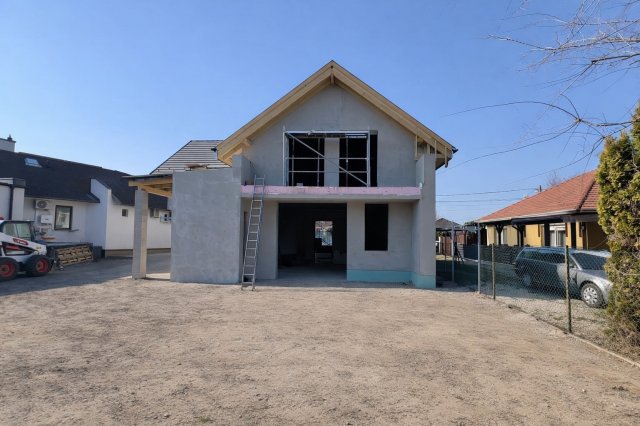 Eladó ikerház, Dunaharasztin 149.9 M Ft, 5 szobás