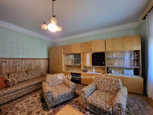 Eladó családi ház, Tengődön 33 M Ft, 4 szobás