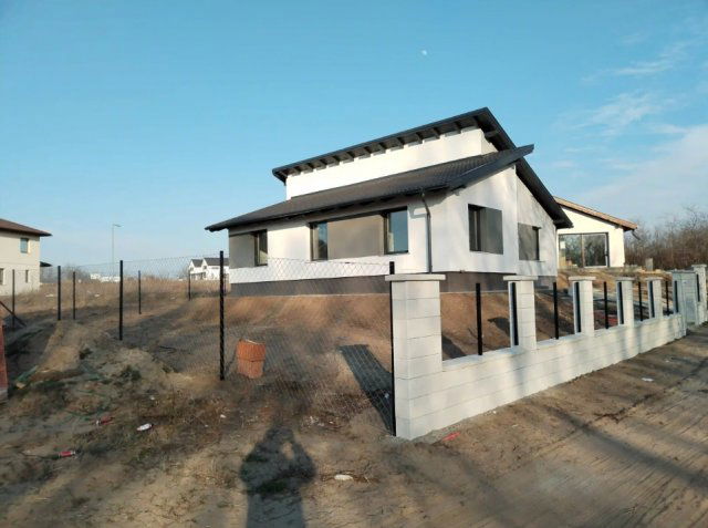 Eladó családi ház, Vácrátóton 89.9 M Ft, 4 szobás