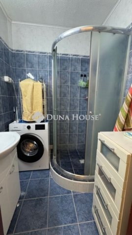 Eladó panellakás, Debrecenben 83 M Ft, 4 szobás