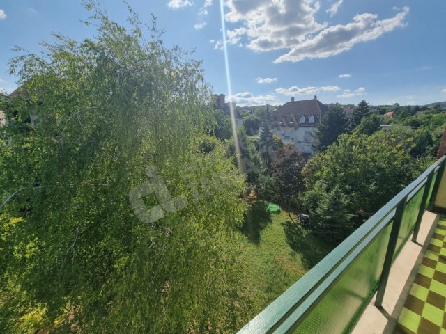 Kiadó téglalakás, albérlet, XI. kerületben, Beregszász úton