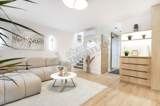 Eladó téglalakás, Budapesten, IX. kerületben, Liliom utcában