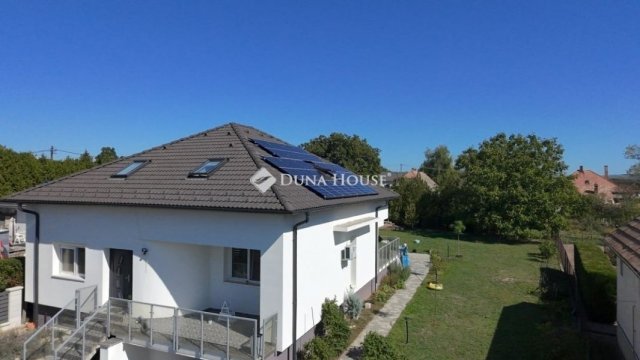 Eladó családi ház, Pátkán 119 M Ft, 7 szobás